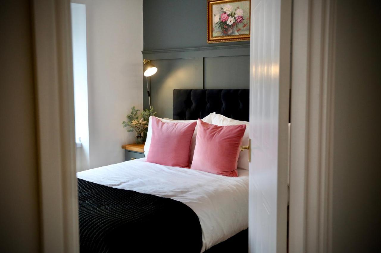 Cwm Seren - Luxury Apartment クリックホーウェル エクステリア 写真