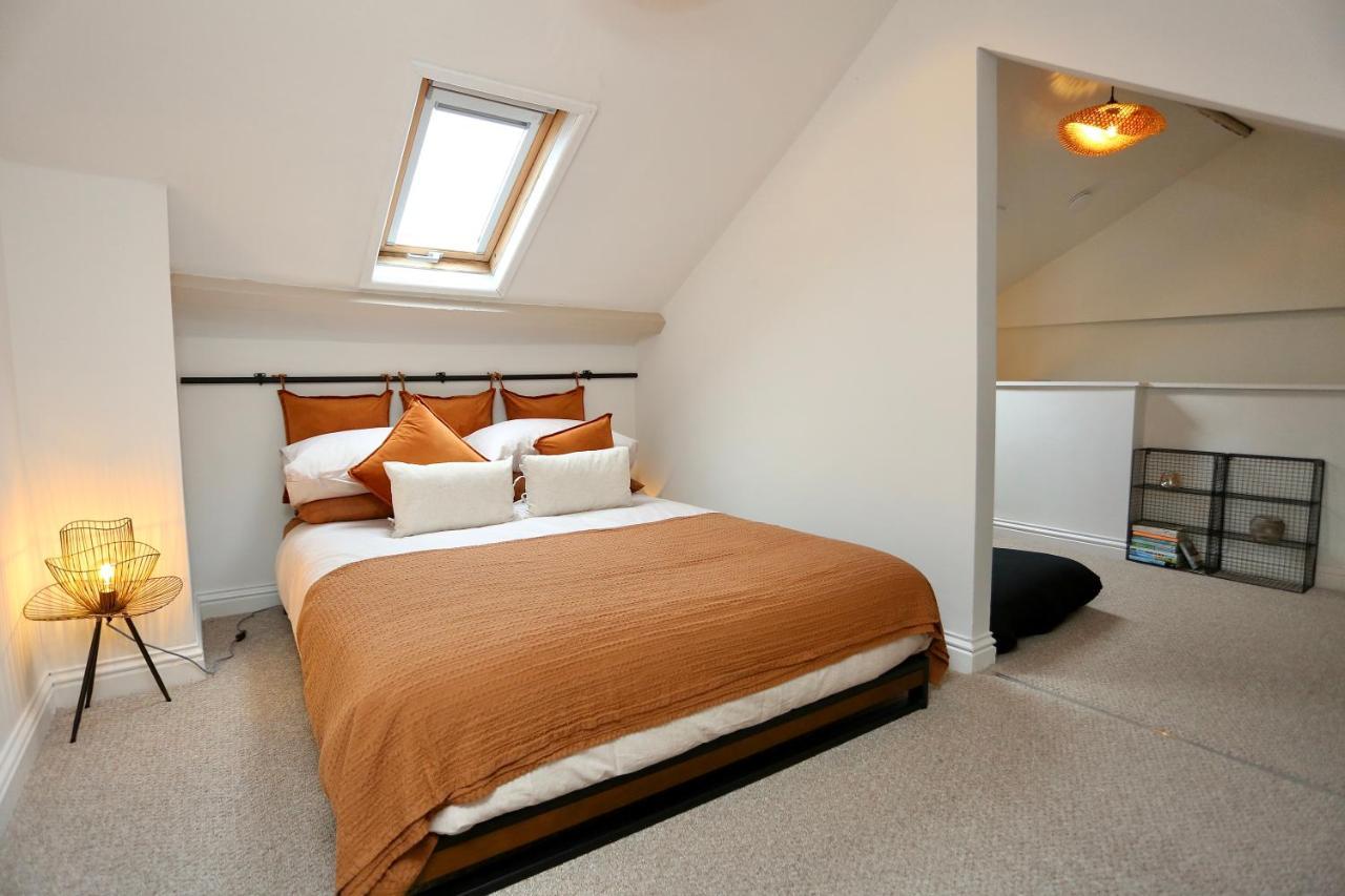 Cwm Seren - Luxury Apartment クリックホーウェル エクステリア 写真